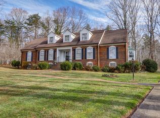 450 Wildwood Rd, Lynchburg, VA 24502