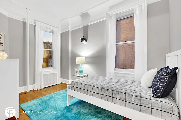 Sold by Cooper & Cooper Real Estate | media 10
