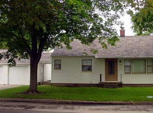 1100 Elmwood Ave, Jackson, MI 49203