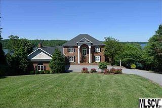 2nd image of 733 46th Avenue Dr NE