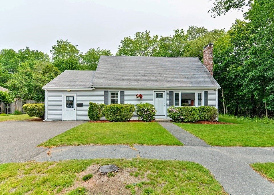 1st image of 40 Vista Dr