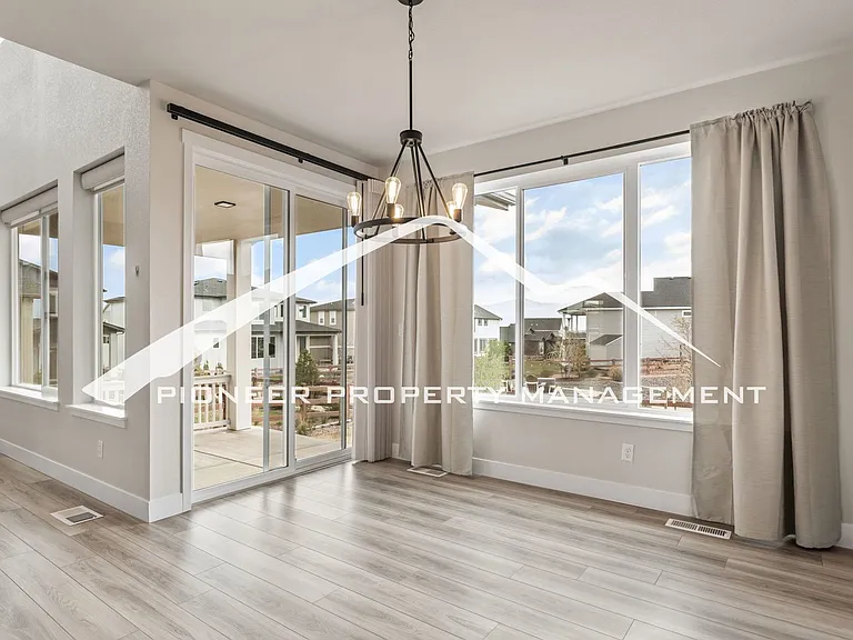 9304 Bugaboo Dr — Photo 12