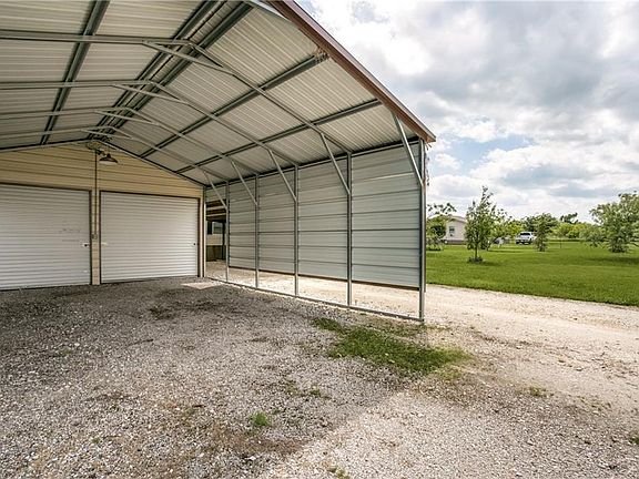 4th image of 3517 Wild Horse Ln
