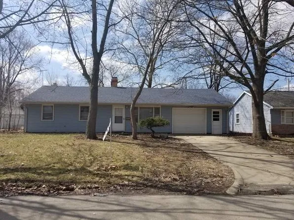 1429 Holly Hill Dr, Champaign, IL 61821