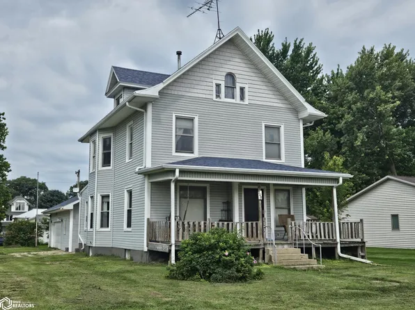 209 Locust St, Williams, IA 50271