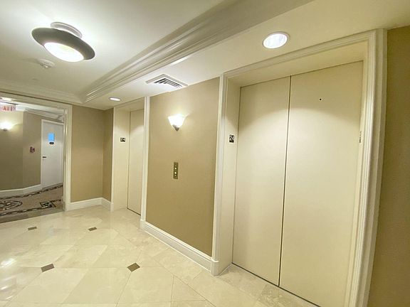 4th image of 2000 Island Blvd APT 2406