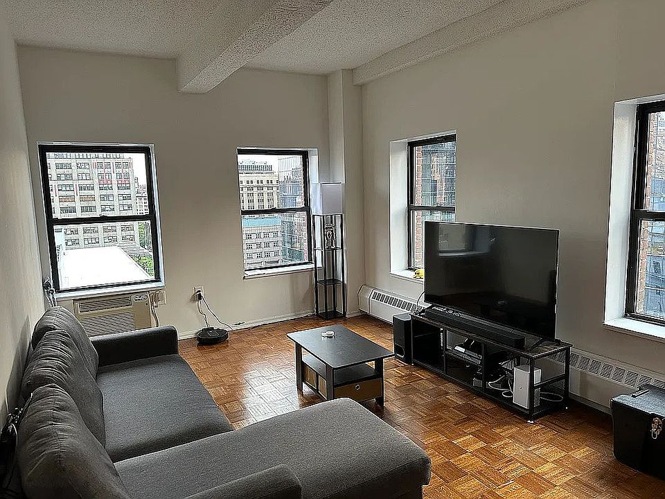 1st image of 360 W 34th St APT 13U
