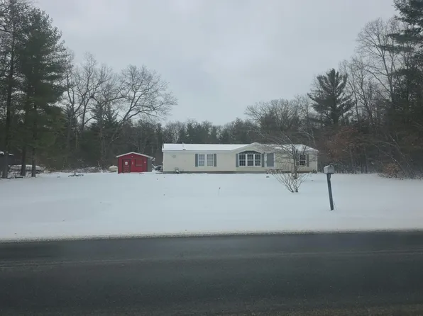 1495 Lakewood Rd, Whitehall, MI 49461