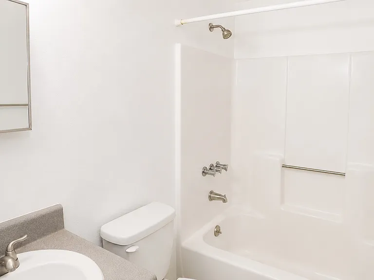 5926 NW 25th Ter #5926 — Photo 9