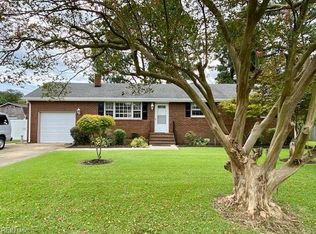 113 Thrasher Rd, Chesapeake, VA 23320