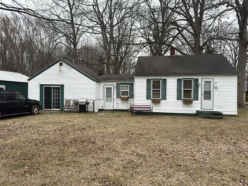 1st image of 1484 Todd St