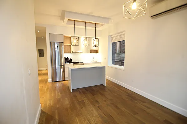 Rented by True Real Estate Group | media 10