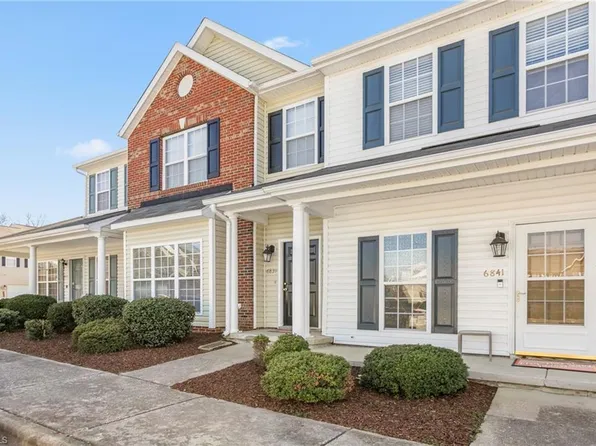 6839 Derby Run Dr, Whitsett, NC 27377