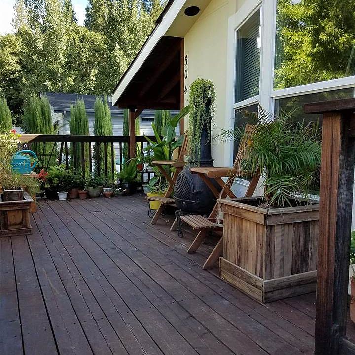 1st image of 304 Riverwood Ln