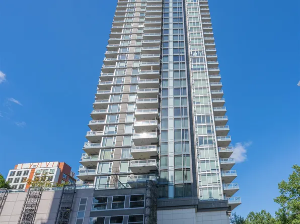 1188 Pinetree Way #4201, Coquitlam, BC V3B 0K9