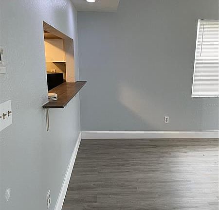 4th image of 7001 Waterside Dr #7001