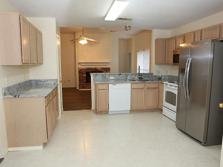 7305 Maplewood Dr — Photo 97