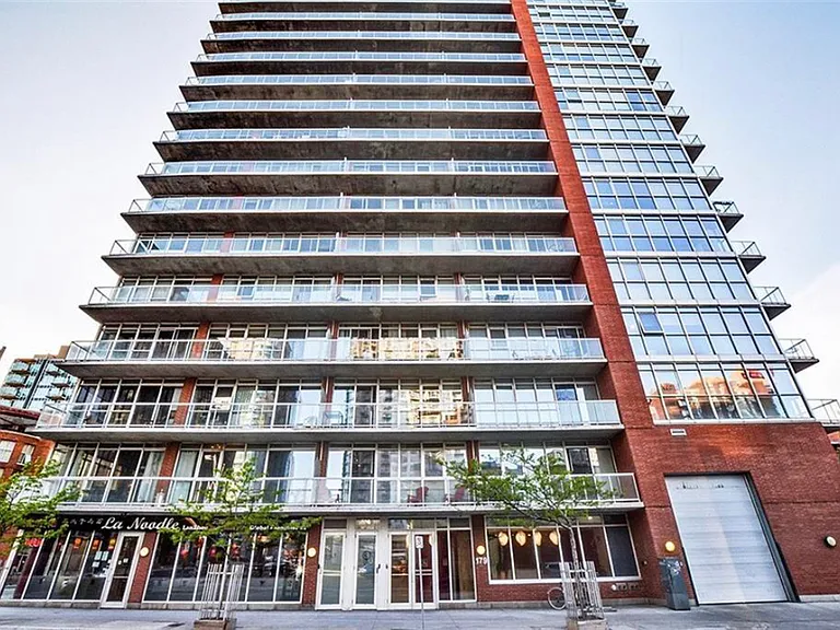 179 George St #706 — Photo 21