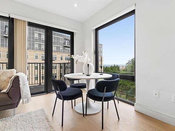 5th image of 1 Nevins Hill Way #405