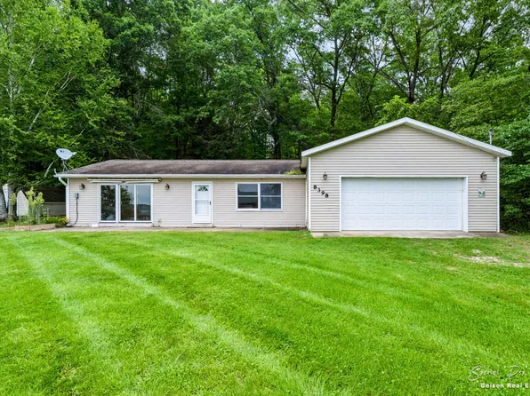 8398 Hidden Trl, Orleans, MI 48865