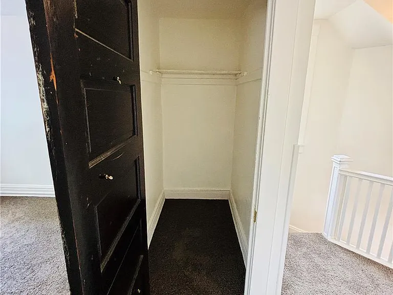 551 Park Pl — Photo 30