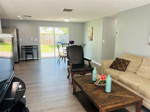 4th image of 3405 Wilson Dr