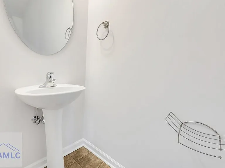 64 Brandonwood Rd NE — Photo 11