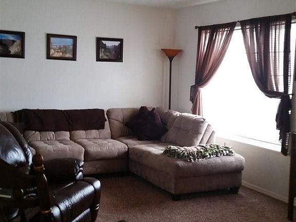 2nd image of 3822 Lexington Ave