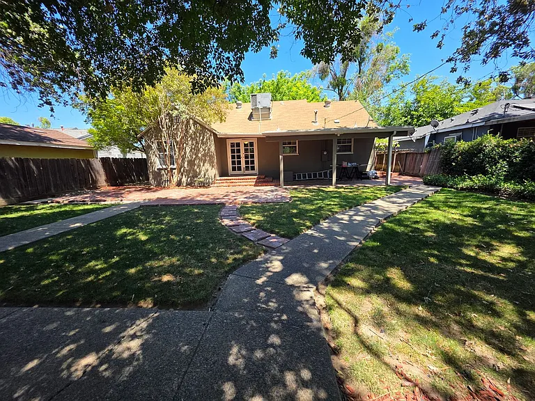221 Oakshire Ave — Photo 30
