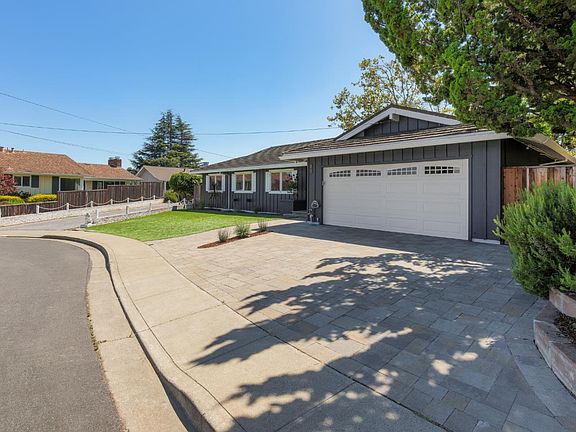 3rd image of 48 Williams Ln