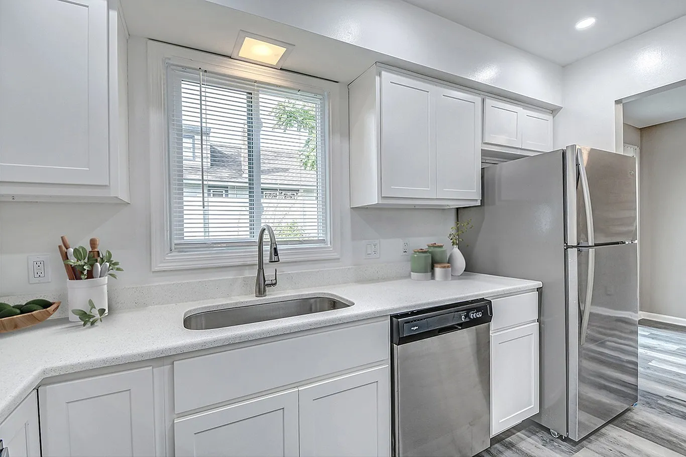 Woodside Village Apartments — Photo 2