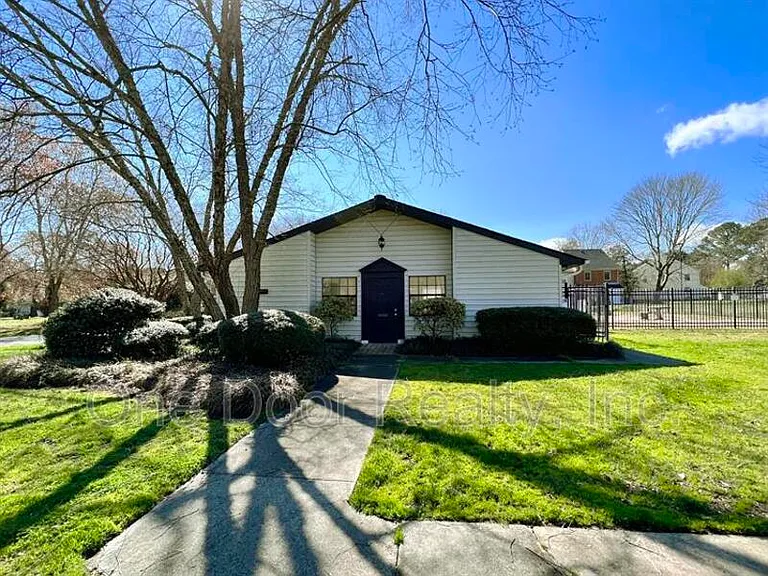 1103 London Company Way — Photo 24