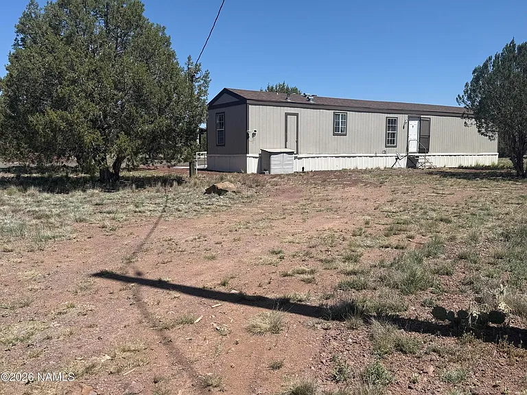 1159 W Foothills Dr — Photo 2