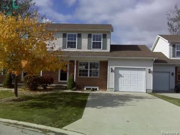 1338 Huron Blvd, Marysville, MI 48040