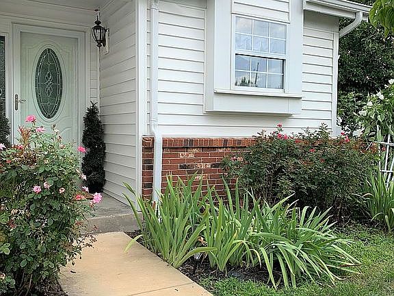 Front walkway
