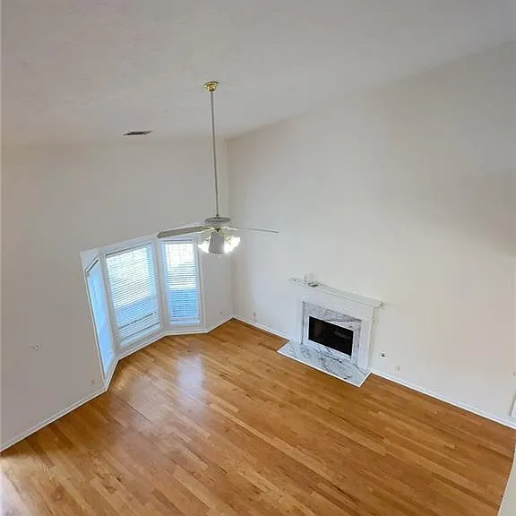 5045 Saddle Bridge Ln — Photo 4