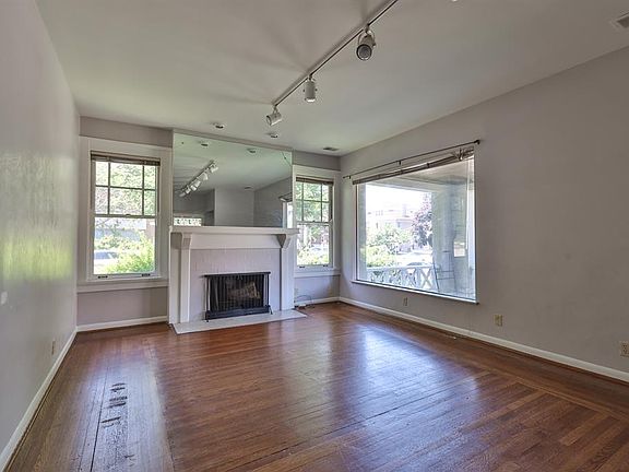 5th image of 2739 Observatory Ave