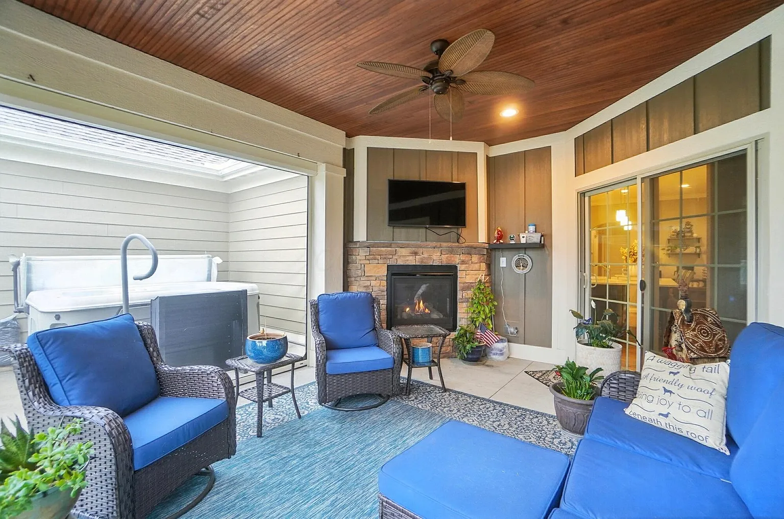 841 Summerlin Ln photo 1