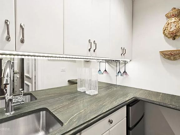 3rd image of 575 Park Ave #1405