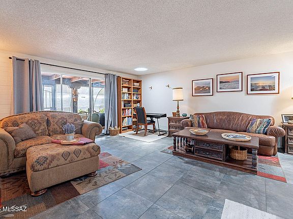 3rd image of 625 W Camino Corto
