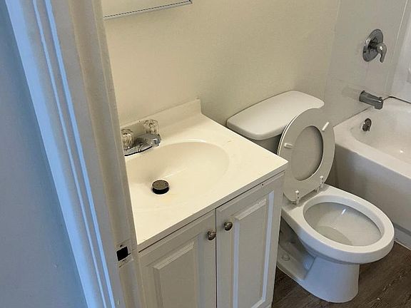 3rd image of 2901 Harrison Ave #1
