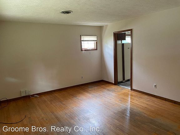 2nd image of 7 N Linden Ave