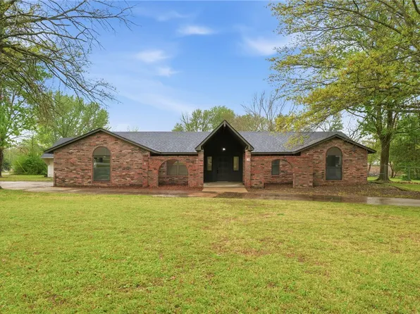 41 Fox Run, Rogers, AR 72756
