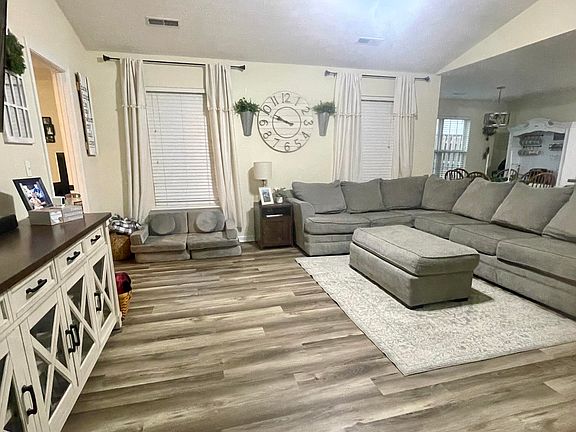 5th image of 244 Palmer Dr