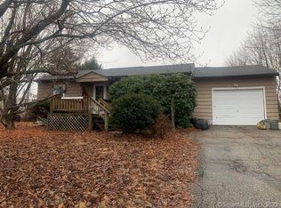 55 Stoddard Pl, Beacon Falls, CT 06403