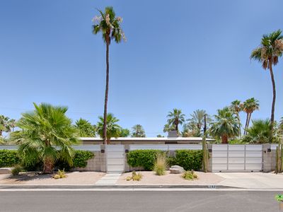 242 E Cerritos Dr, Palm Springs, CA, 92262