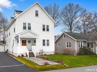 33 Myrtle St, Norwalk, CT 06855
