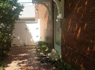 1208 W Wayne St, Fort Wayne, IN 46802