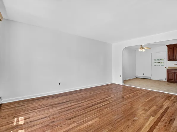 1025 East 229th Street B image 3 of 12