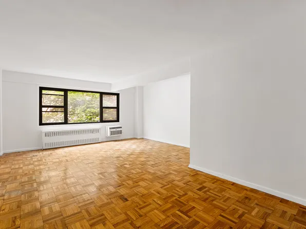 335 East 51st Street image 2 of 10